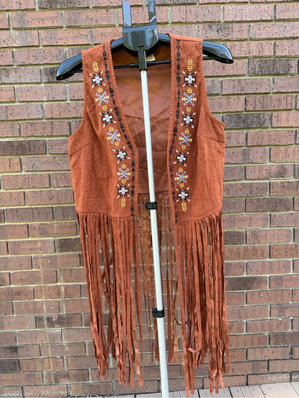 Flying Tomato VTG Boho Southwestern Embroidered Faux Suede Fringe Vest Medium - Picture 1 of 8